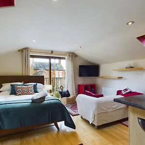 Gatelodge Studio, Ballyhackamore Belfast